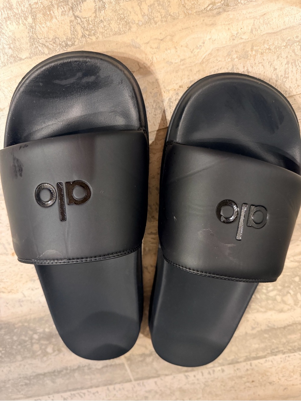 ALO Yoga Black Slide Sandals - unisex Pool Slides